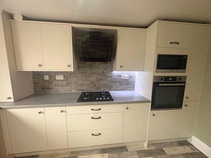 2 Bedroom Flat To Rent In Joel Lane, Hyde, Greater Manchester, SK14