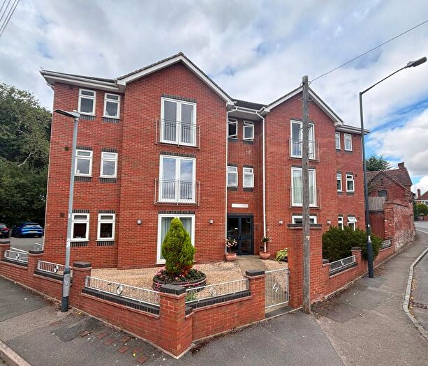 2 Bedroom Apartment To Rent In The Blundells, Goodway House The Blundells, CV8