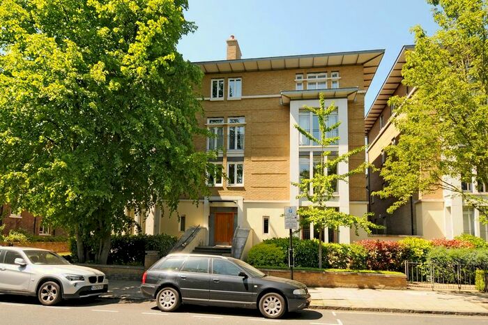 2 Bedroom Flat To Rent In Marlborough Hill, St Johns Wood, NW8