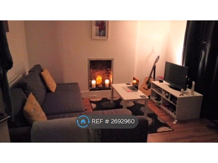 1 Bedroom Flat To Rent In Old Kent Road, London, SE1