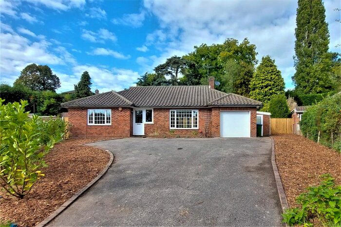 3 Bedroom Bungalow To Rent In Twinoaks, Cobham, Surrey, KT11