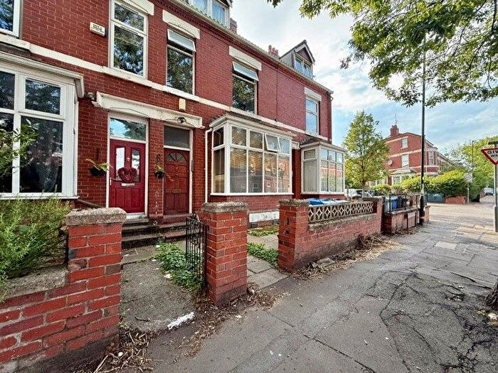 2 Bedroom Flat To Rent In Stamford Street, Manchester, M16