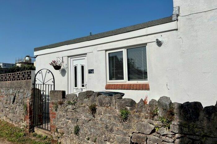 1 Bedroom Property To Rent In Kenwyn Road, Torquay, TQ1