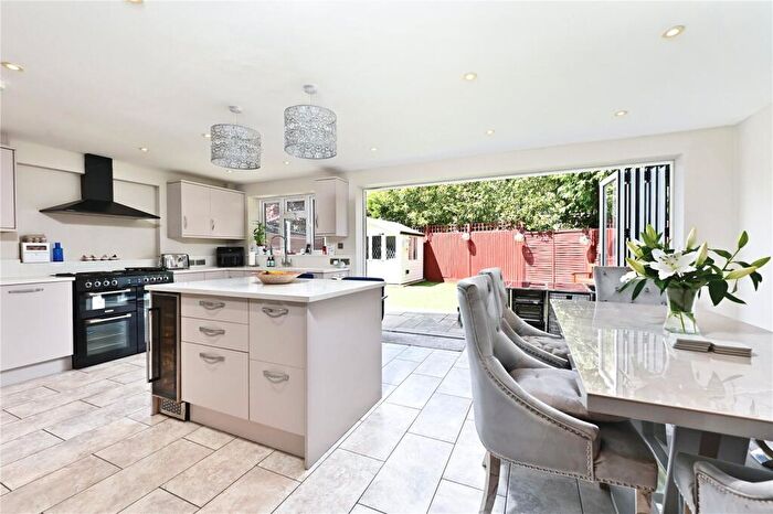 4 Bedroom Semi-Detached House For Sale In East Green, Blackwater, Camberley, Hampshire, GU17