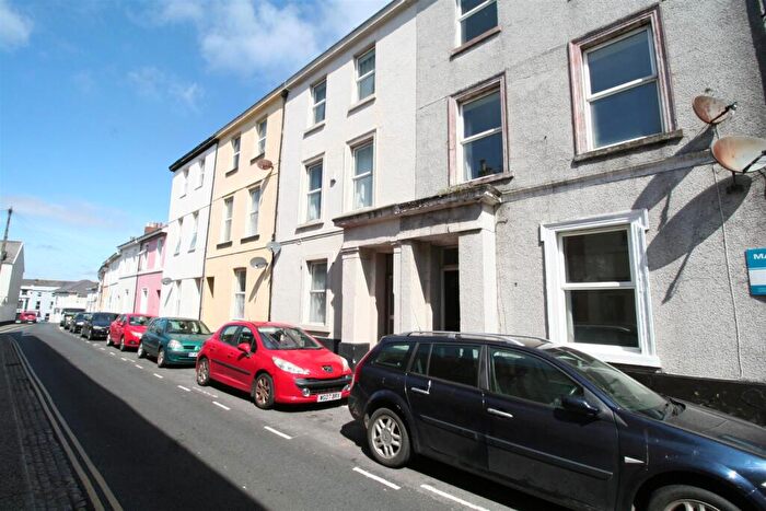 2 Bedroom Flat To Rent In Clifton Place, Plymouth, PL4