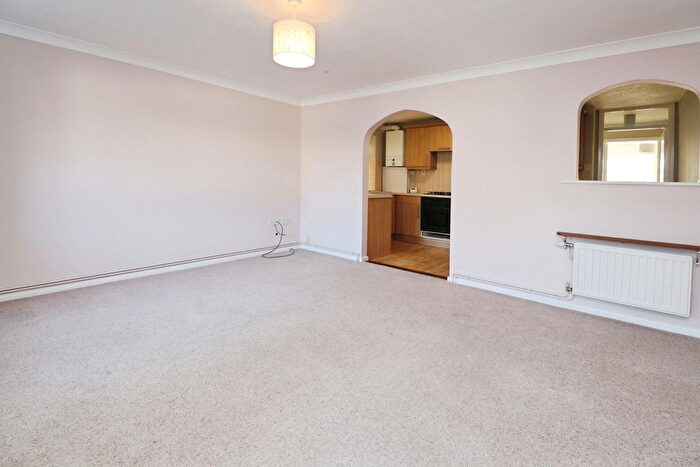 2 Bedroom Flat To Rent In High Street, Wivenhoe, CO7