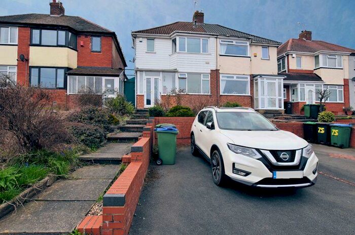 3 Bedroom Semi-Detached House To Rent In Barston Road, Oldbury, B68