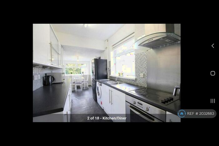 3 Bedroom Semi-Detached House To Rent In Church Lane, Scunthorpe, DN15