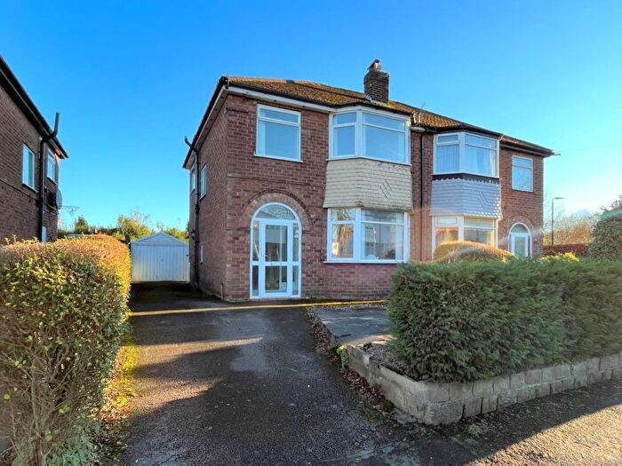 3 Bedroom Semi-detached House For Sale In Grosvenor Road, Sale, M33