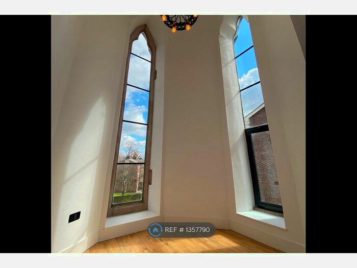 2 Bedroom Flat To Rent In Belvidere Road, Princes Park, Liverpool, L8