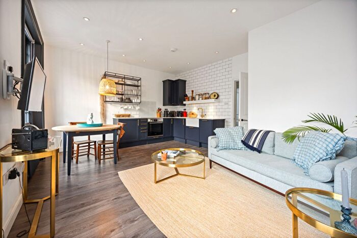 1 Bedroom Flat To Rent In Regents Park Road, Primrose Hill, NW1