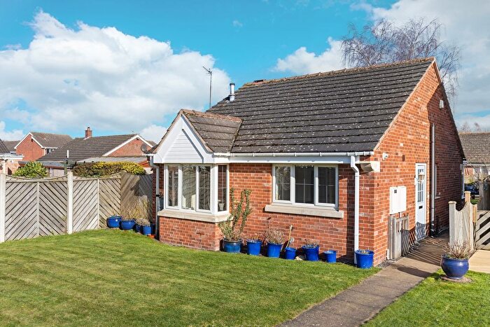 2 Bedroom Detached Bungalow For Sale In Punton Walk, Snaith, Goole, Yorkshire, DN14