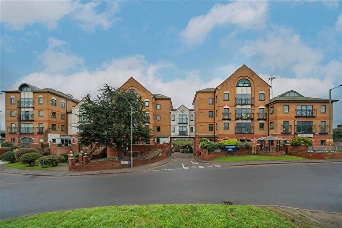 Studio To Rent In Brent Cross Gardens, Brent Cross, NW4