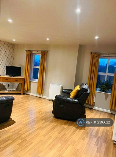 2 Bedroom Flat To Rent In Upper Parliament Street, Liverpool, L8