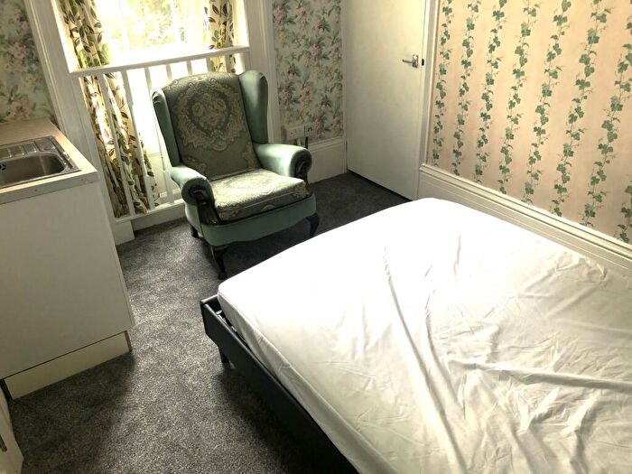 6 Bedroom Terraced House To Rent In London Road, Dover, CT17