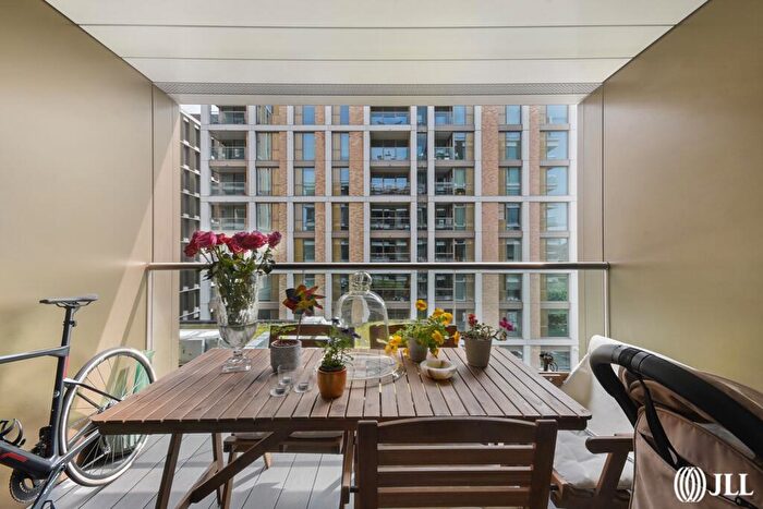 2 Bedroom Apartment To Rent In Prince Of Wales Drive, London, SW11