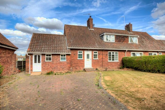 3 Bedroom Semi-Detached House For Sale In Rectory Road, Woodham Walter, Maldon, CM9