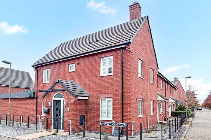 4 Bedroom End Of Terrace House For Sale In Hawthorn Place, Didcot, Oxfordshire, OX11