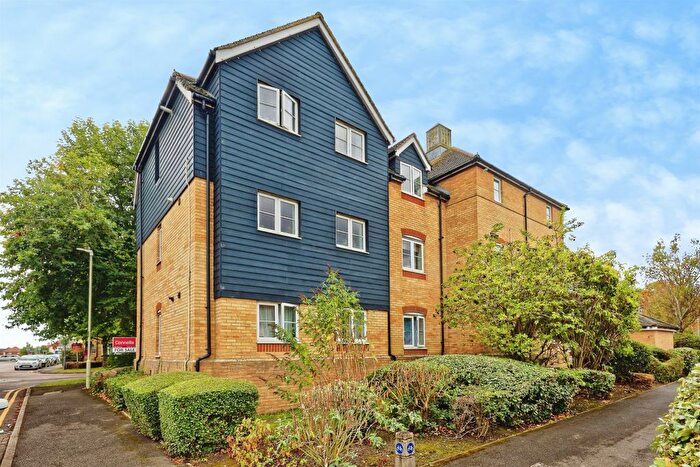 2 Bedroom Flat For Sale In Blackthorn Road, Hersden, Canterbury, CT3