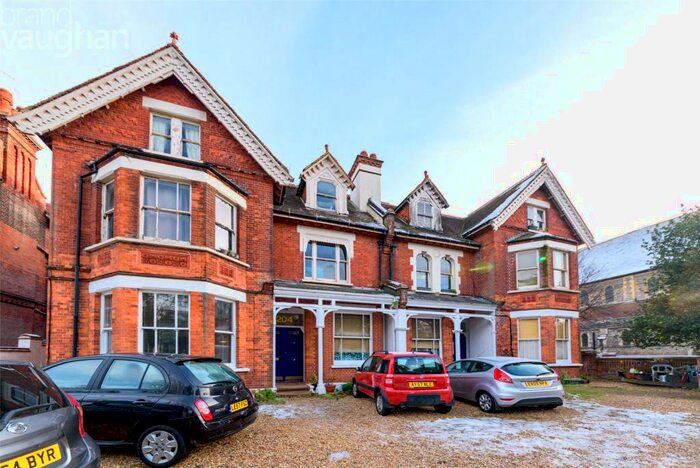 Flat To Rent In Preston Road, Brighton, East Sussex, BN1