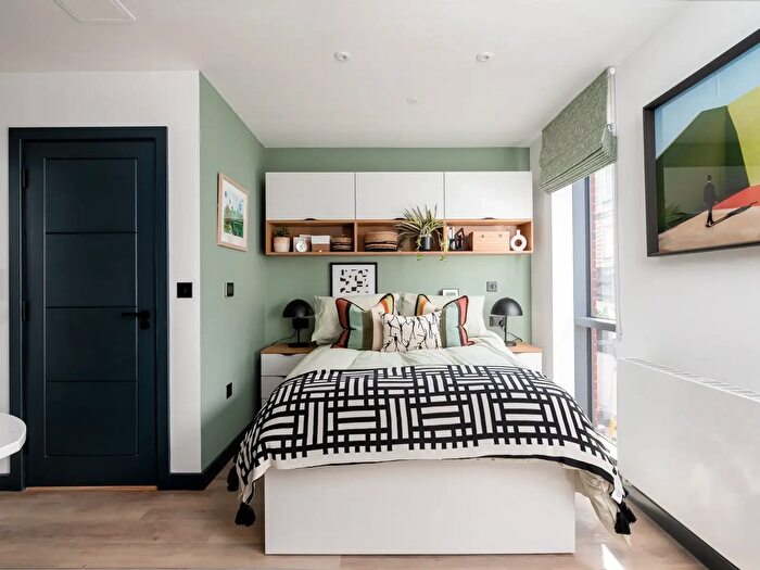 Studio To Rent In , Bristol, BS1