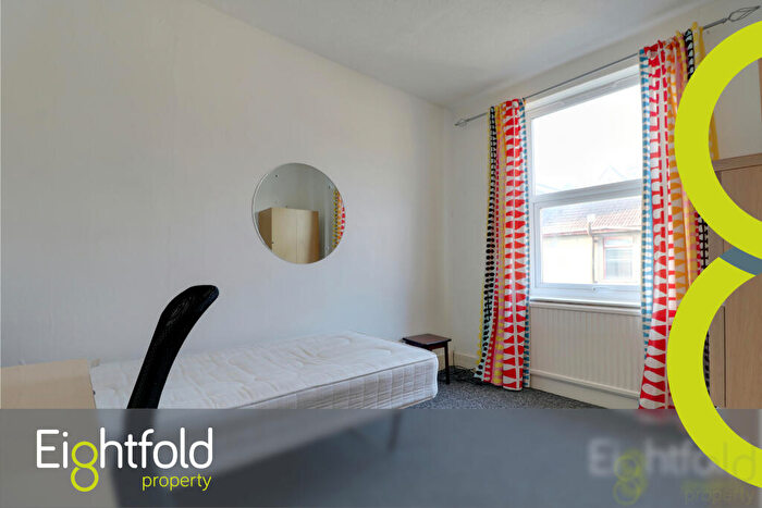 4 Bedroom Terraced House To Rent In St. Pauls Street, Brighton, BN2