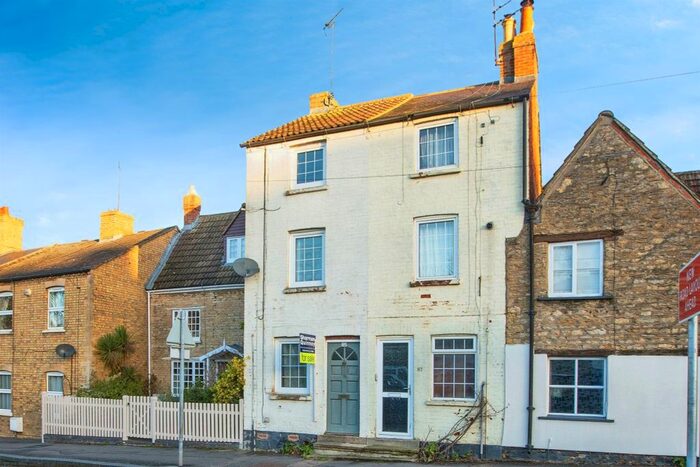 2 Bedroom Terraced House For Sale In Huntingdon Road, Thrapston, Kettering, NN14