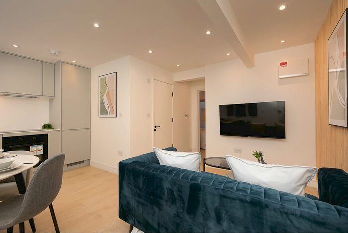 2 Bedroom Flat To Rent In Maple Street, London, W1T