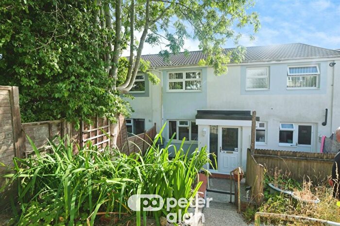 2 Bedroom Flat For Sale In Caradoc Walk, Blaenavon, Pontypool, NP4
