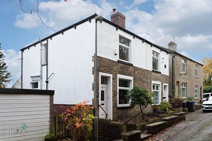 2 Bedroom Semi Detached House For Sale In Serpentine Road, Burnley, BB11
