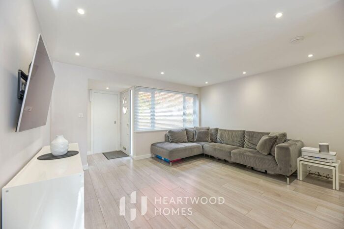 2 Bedroom Terraced House For Sale In New House Park, St. Albans, AL1