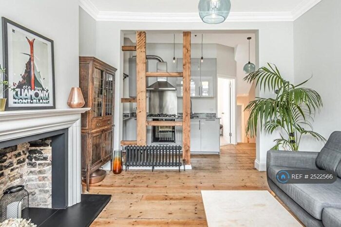 2 Bedroom Flat To Rent In Tresco Road, London, SE15