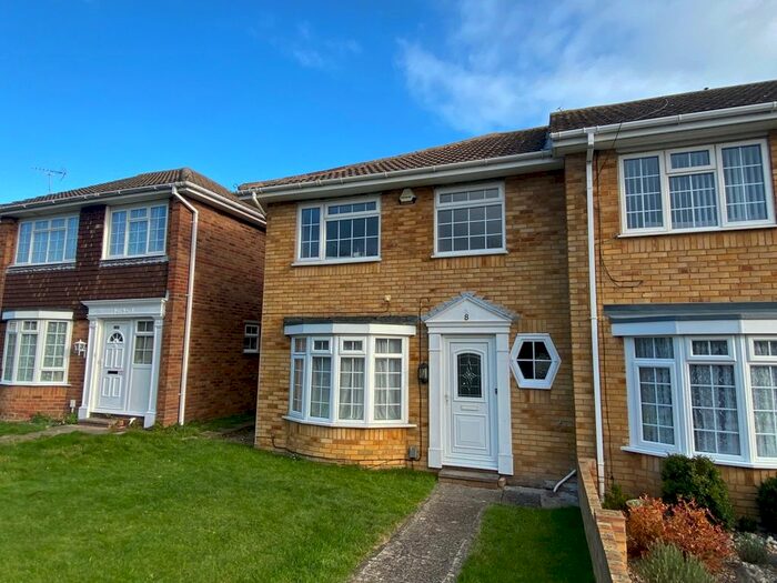 3 Bedroom End Of Terrace House To Rent In Nelson Walk, Sittingbourne, Kent ME10