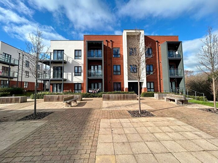 2 Bedroom Flat For Sale In Brooklands Road, Bexhill On Sea, TN39