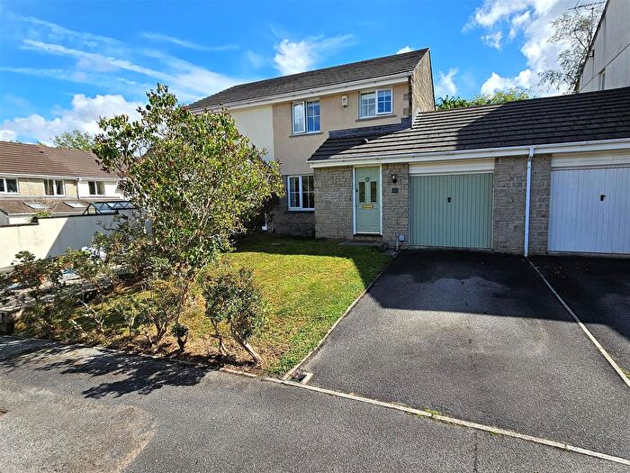 3 Bedroom Semi Detached House For Sale In Mitre Close, Tavistock, PL19