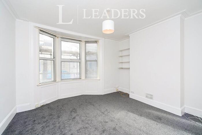 1 Bedroom Flat To Rent In Goldstone Road, Hove, BN3