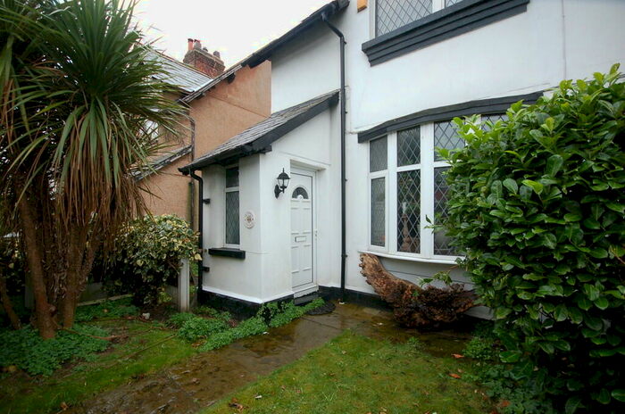 3 Bedroom End Of Terrace House To Rent In Church Road, FY8