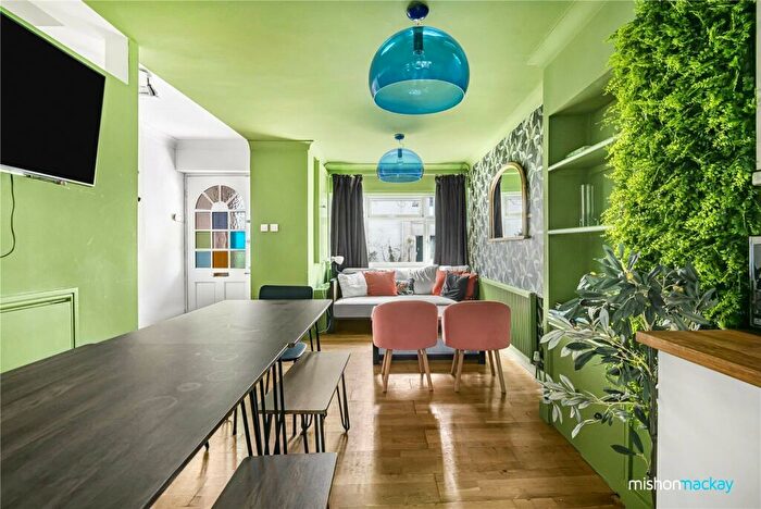 3 Bedroom Terraced House To Rent In Royal Crescent Mews, Brighton, East Sussex, BN2