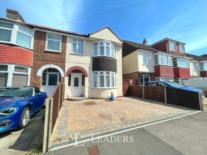 4 Bedroom Semi-Detached House To Rent In Vale Grove, Gosport, PO12