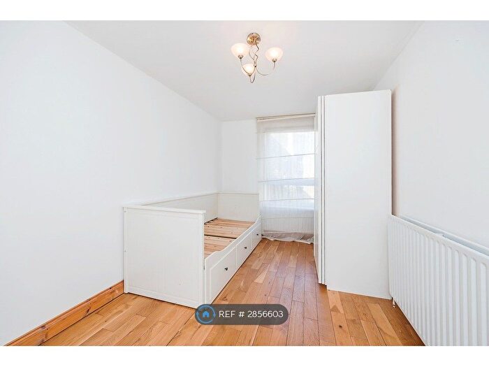 2 Bedroom Flat To Rent In Bow House, London, N1