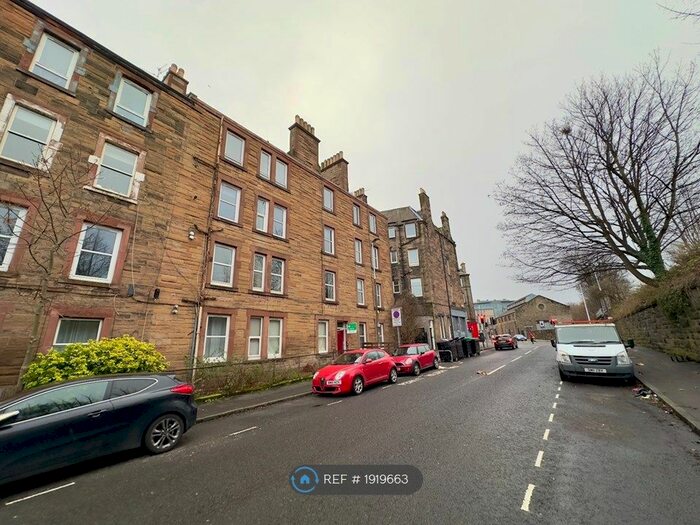 2 Bedroom Flat To Rent In Wheatfield Road, Edinburgh, EH11