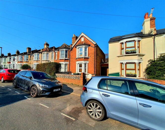 3 Bedroom End Of Terrace House To Rent In Seaford Road, London, N15