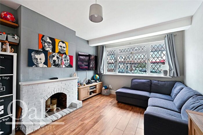 4 Bedroom Terraced House For Sale In Kynaston Avenue, Thornton Heath, CR7