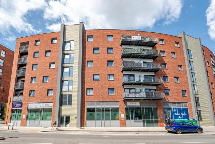 1 Bedroom Flat To Rent In John Thornycroft Road, Southampton, Hampshire, SO19