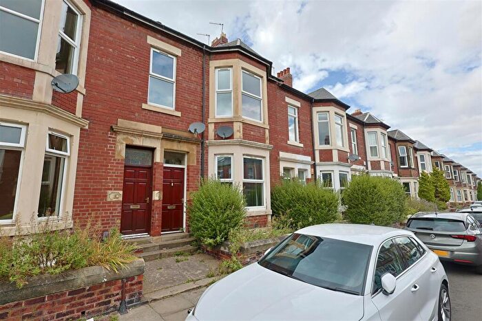 2 Bedroom Flat To Rent In Audley Road, South Gosforth, Newcastle Upon Tyne, NE3