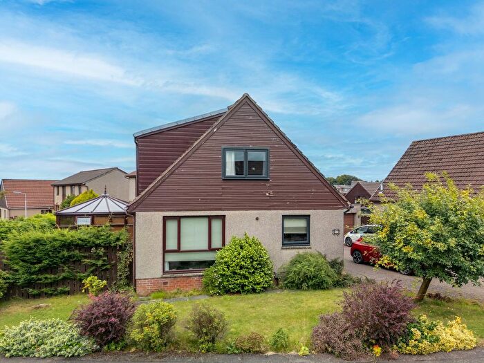4 Bedroom Detached House For Sale In Northfield, Cowdenbeath, KY4
