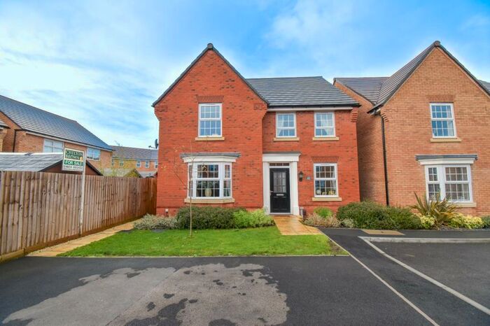 4 Bedroom Detached House To Rent In Mackintosh Drive, Earls Barton, Northampton, NN6