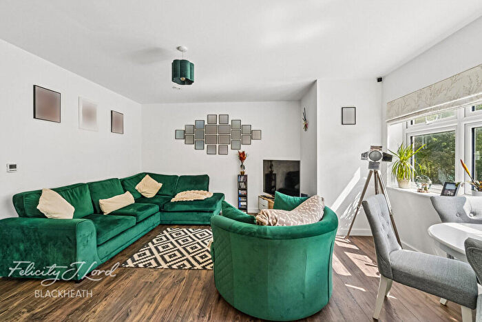 2 Bedroom Apartment For Sale In Shooters Hill, Shooters Hill, SE18