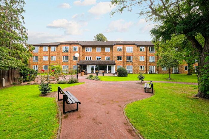 1 Bedroom Retirement Property For Sale In Ennerdale Court, Cambridge Road, E11