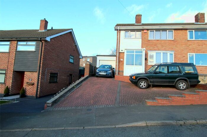 3 Bedroom Semi-Detached House For Sale In Hogarth Road, Whitwick, Coalville, Leicestershire, LE67